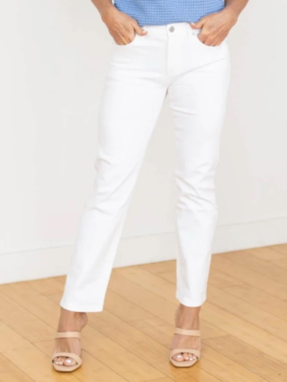 NWT Mica Mid-Rise Straight Ankle White Jeans Sz 27
